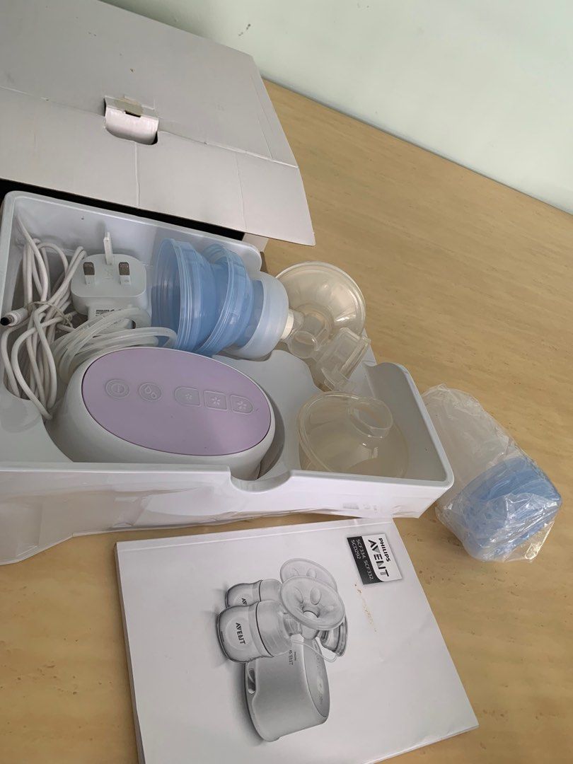 Philips AVENT breast pump (Category: Breastfeeding & Bottle Feeding) located in Singapore. Submitted by azycs1.1 (Listing ID 1378936222, Image 2). Description: this was a spare breast pump, selling as not needed.