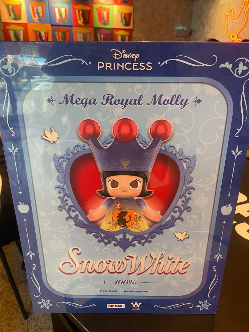 その他 POPMART Mega  Molly Snow White 400% MEGA ROYAL MOLLY 400% Snow White - POP MART (Greece)