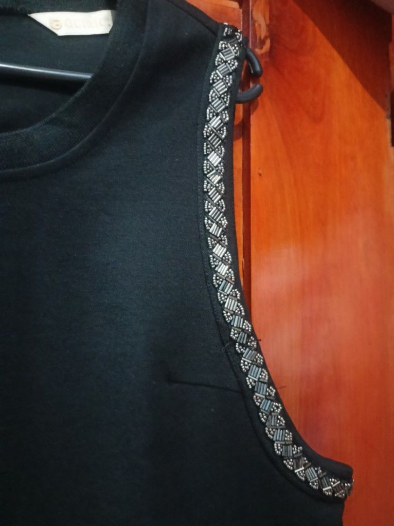 Preloved little black dress (Category: Dresses) located in Legazpi City. Submitted by mahmeetoo (Listing ID 1379078529, Image 3). Description: .