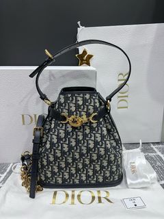 (Kategori: ) berada di . Dikirim oleh laspaccios (ID iklan 1379123722, Gambar 1). Deskripsi: .