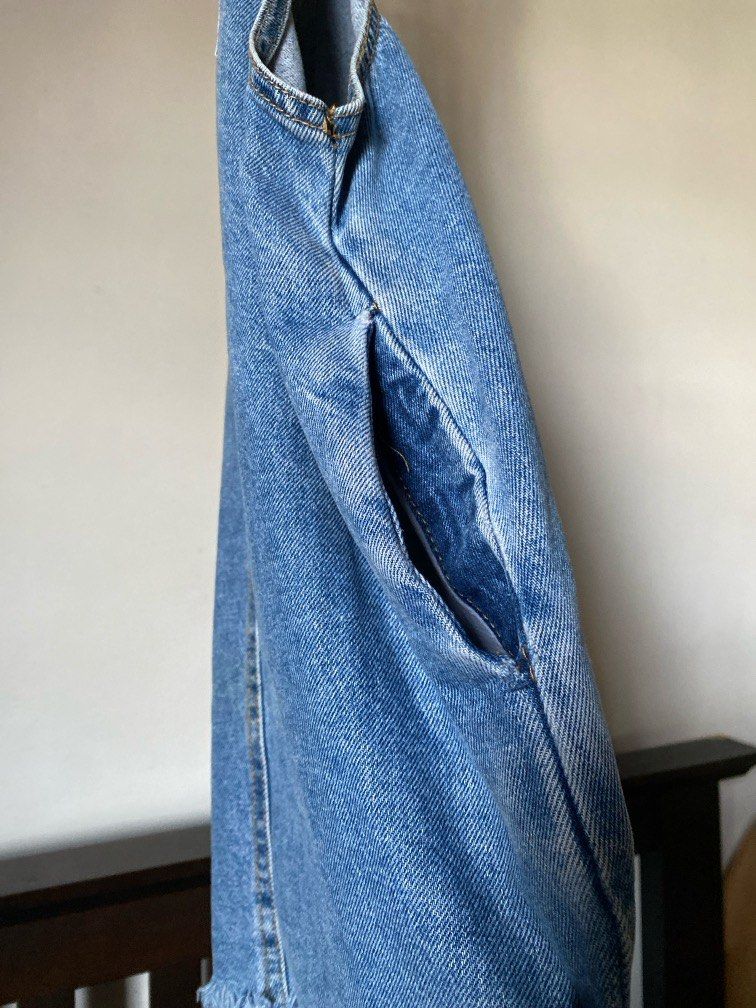 Pull & bear denim romper dress (Category: Jumpsuits) located in Quezon City. Submitted by d.declutter (Listing ID 1379005172, Image 2). Description: Not my style.
