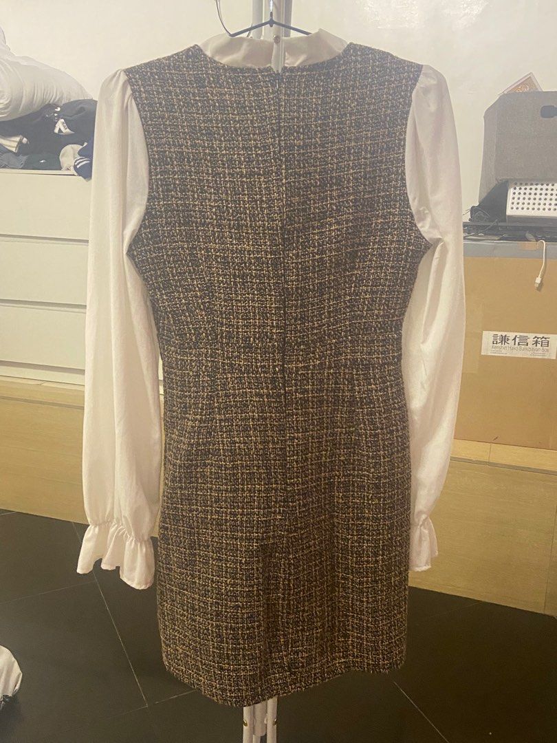 Shein Korean style dress (Category: Dresses) located in Antipolo. Submitted by greatdane2007 (Listing ID 1379107324, Image 2). Description: Buyer shoulders sf J&T: 70 Location: Antipolo mode of payment: Gcash Mode of delivery: J&T and lalamove.