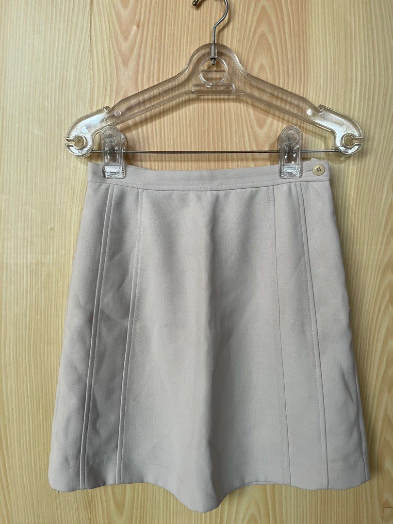 Skirts g2000 , U2, nine to five (Category: Skirts) located in Pasig City. Submitted by gjoconcepcion (Listing ID 1378999589, Image 3). Description: Take all skirts. cute and classic, never goes out of style. Ideal for corporate style. .