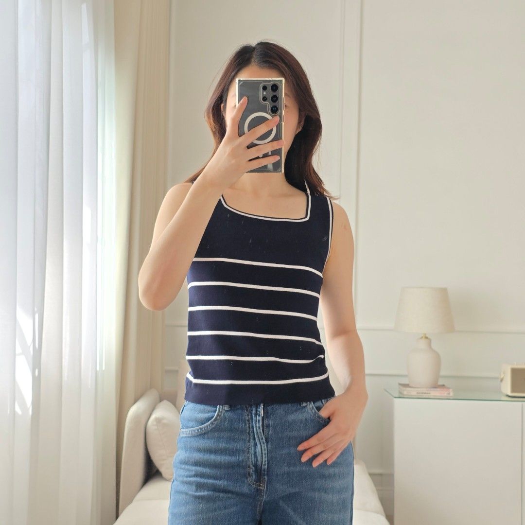 Spao Striped Navy Top (Category: Sleeveless) located in Quezon City. Submitted by ahlexaa (Listing ID 1379001443, Image 1). Description: Brand: Spao Size: S Color: Navy blue Usage: Used once Flaws: None 💸 Payments via Gcash only 🚚 Shipping from QC, via Grab/Lalamove, Gogoexpress. Fee c/o buyer ❌️ No returns or exchanges. All sales are final.