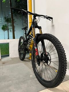 (Category: ) located in . Submitted by bikestory (Listing ID 1379038963, Image 1). Description: .