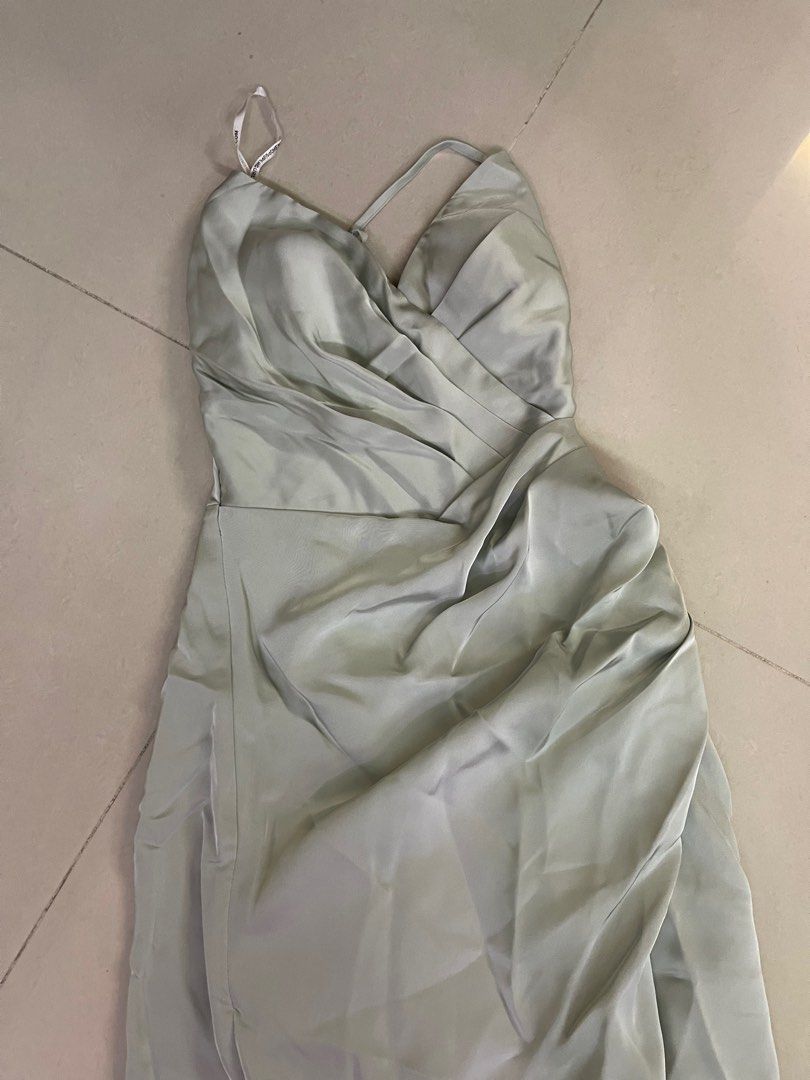 Supergurl Taya Tie Back Maxi Dress in sage xs (Category: Dresses) located in Singapore. Submitted by avocadoooe (Listing ID 1379111966, Image 3). Description: Small stain at bottom of dress hence selling for cheap Otherwise overall good condition.