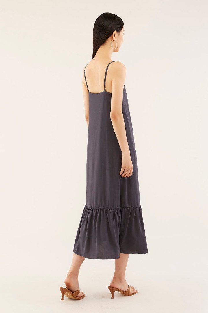 The editor market TEM Zander Frill-hem Dress - Navy BluE (Category: Dresses) located in Singapore. Submitted by lipstickbrush (Listing ID 1379109819, Image 2). Description: RTP 45.
