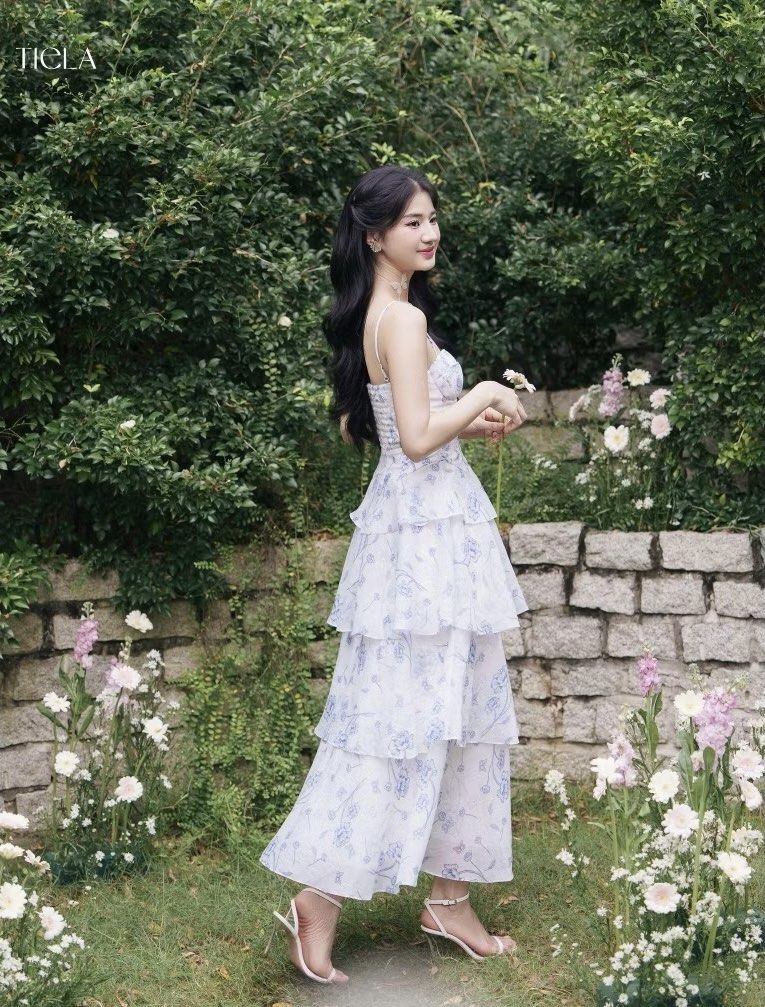 TIELA FLORAL EVERLY DRESS (Category: Dresses) located in Singapore. Submitted by trinitypaws (Listing ID 1379111093, Image 3). Description: Lightly worn once! Size S. OOS on their Shop** site! Vietnamese brand. Rtp: $58.75 +$3 for tracked mail.