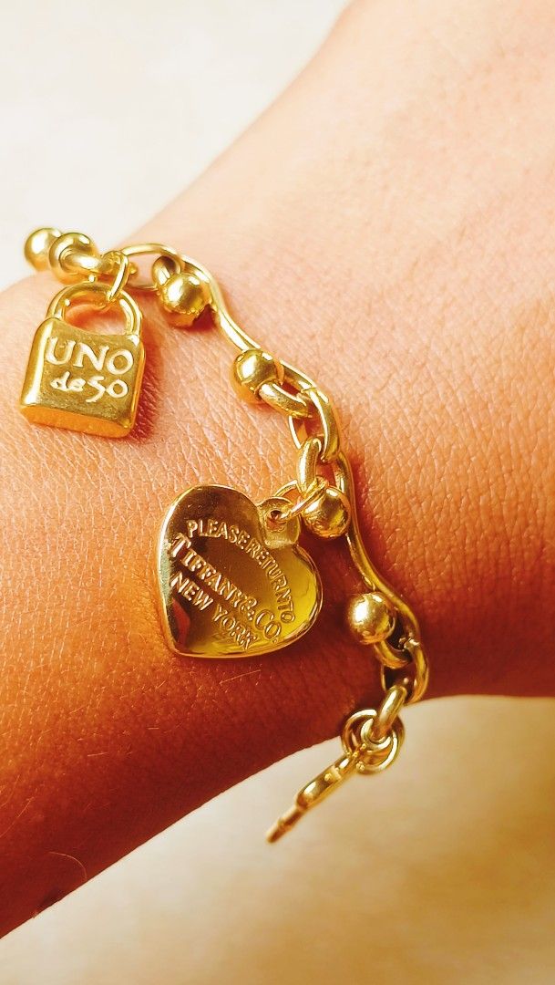 Tiffany & co. Bracelet from japan (Category: Luxury Accessories) located in Manila. Submitted by osaze_27japanbags (Listing ID 1378968595, Image 3). Description: Tiffany & co. bracelet from japan no flaws with stamp with gift box size adjustable kindly pm me.