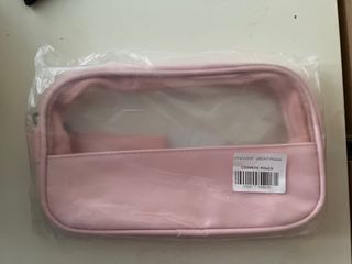 (Category: ) located in . Submitted by @luv-to-buy (Listing ID 1378927096, Image 1). Description: .
