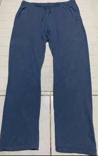 (Category: ) located in . Submitted by clear_out_closet (Listing ID 1379125232, Image 1). Description: .