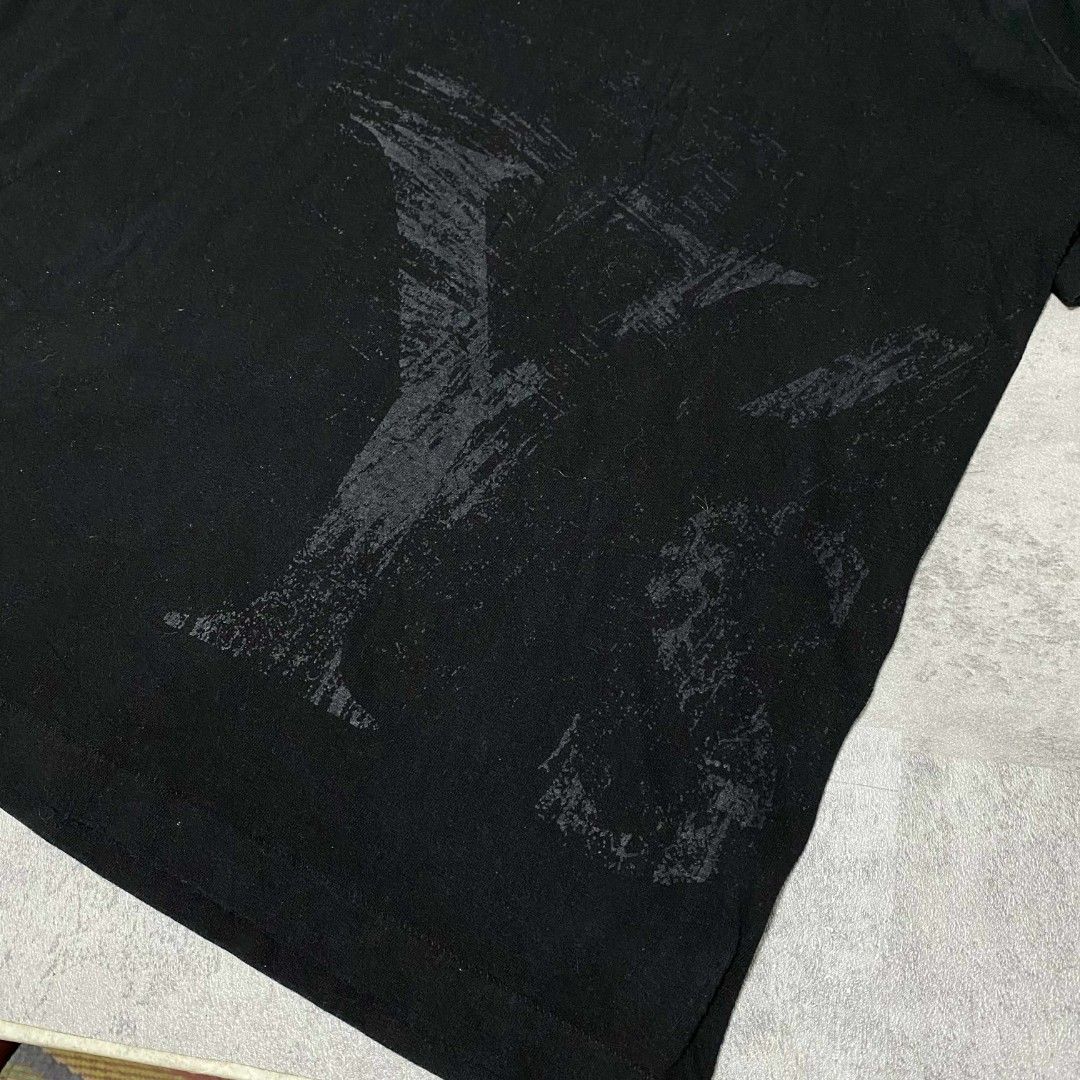 VINTAGE YOHJI YAMAMOTO Y’s PRINTED SHIRT (Category: Luxury Apparel) located in Balanga. Submitted by dig_gear (Listing ID 1378921465, Image 2). Description: MADE IN JAPAN COMPLETE TAGS SIZE 2 SINGLE STITCH DIMENSIONS WIDTH - 20” LENGHT - 26” PRICE: ₱2,420.