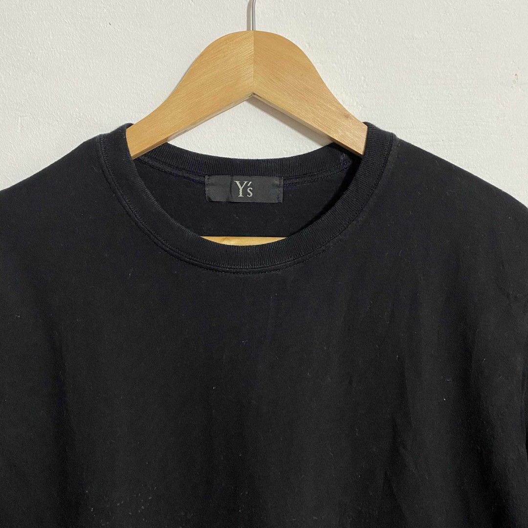 VINTAGE YOHJI YAMAMOTO Y’s PRINTED SHIRT (Category: Luxury Apparel) located in Balanga. Submitted by dig_gear (Listing ID 1378921465, Image 3). Description: MADE IN JAPAN COMPLETE TAGS SIZE 2 SINGLE STITCH DIMENSIONS WIDTH - 20” LENGHT - 26” PRICE: ₱2,420.