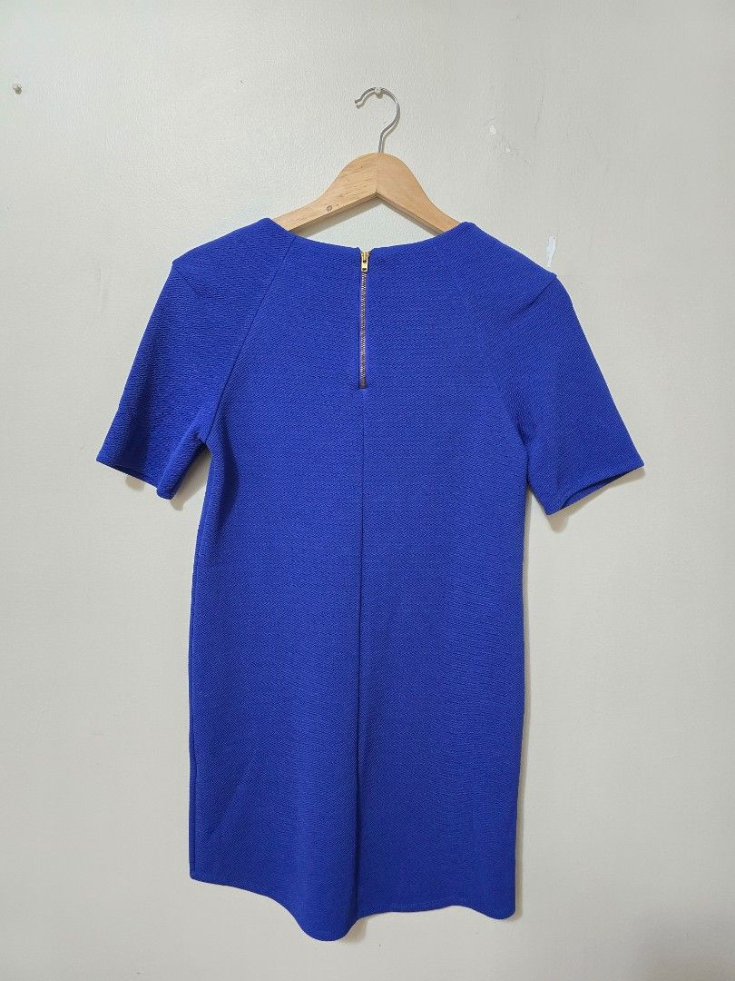 Warehouse Shift Dress (Category: Dresses) located in Malolos. Submitted by ciantin (Listing ID 1378970147, Image 2). Description: Fits S.
