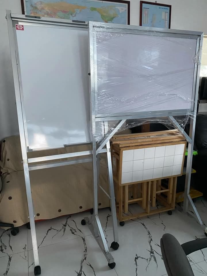 Whiteboard with stand and wheels (Category: Other Home Furniture) located in Binan City. Submitted by plesisrhin96177 (Listing ID 1379115650, Image 2). Description: For sale !! For sale !! USED GOOD WHITEBOARD📣📣 Whiteboard With stand Available Non-magnetic Limited stock !! Used Good Order na po Kyo! 2x3ft size We deliver via lalamove or Do Pick-up Pm is the key 📩❤️.