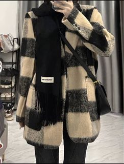 (Category: ) located in . Submitted by closetstore (Listing ID 1378925041, Image 1). Description: .