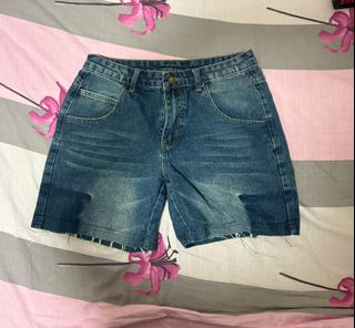 (Category: ) located in . Submitted by jcestar (Listing ID 1379103530, Image 1). Description: .