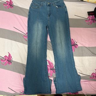 (Category: ) located in . Submitted by jcestar (Listing ID 1379102696, Image 1). Description: .
