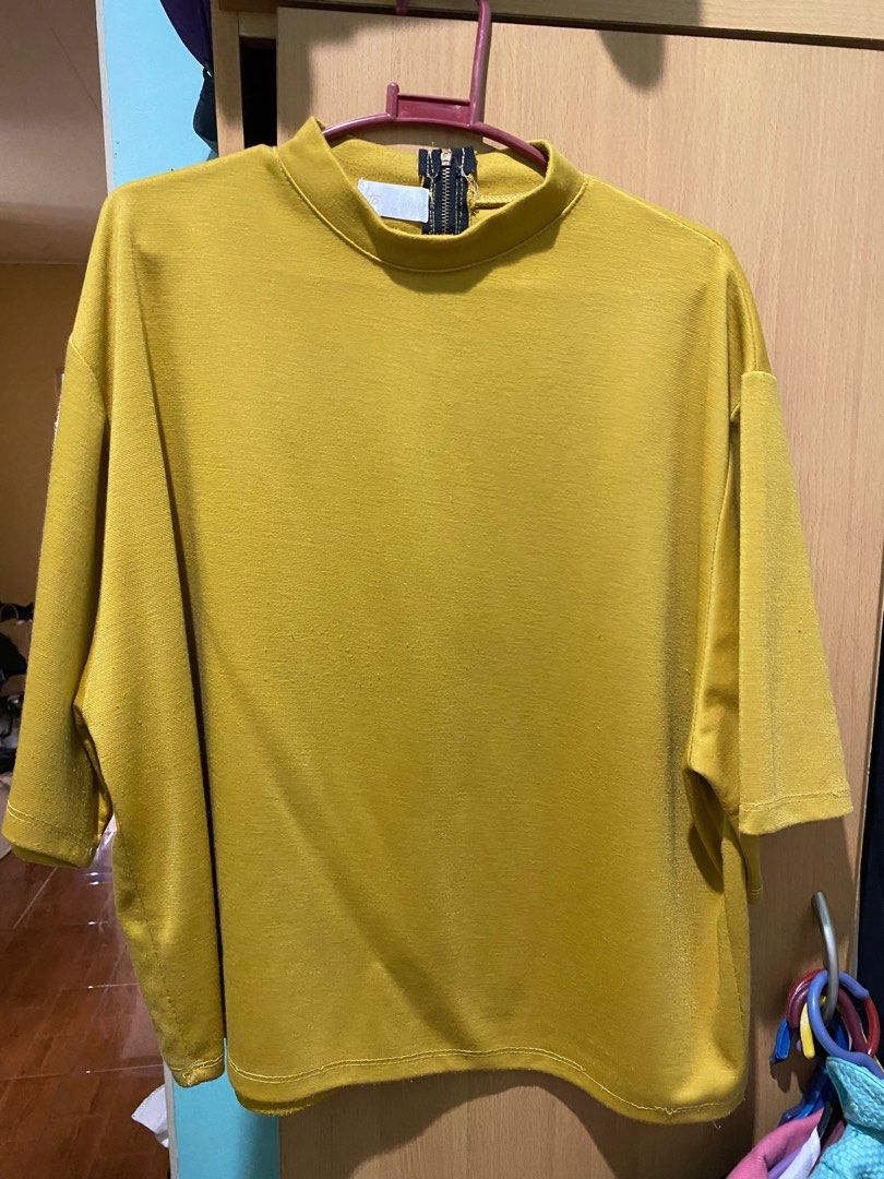 Yellow Blouse HTP Clothing (Category: Blouses) located in Quezon City. Submitted by chant3lle (Listing ID 1378931429, Image 1). Description: Used 1 time Cotton Semi good condition RFS: Decluttering PM for more info.