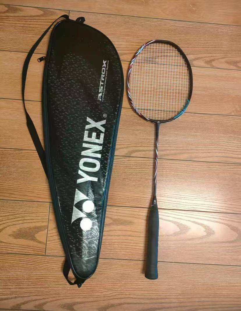 Yonex Astrox Badminton Racket with Cover, Sports Equipment, Sports ...