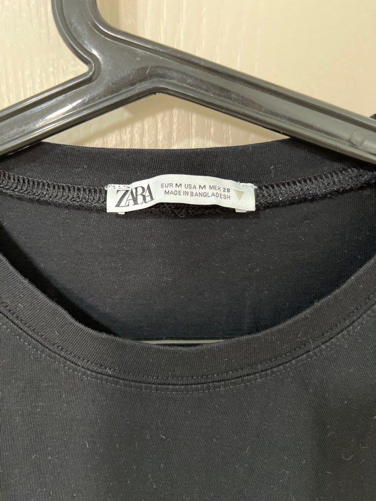 Zara Cotton Black Tshirt in Medium (Category: Shirts) located in Taguig. Submitted by ztrini (Listing ID 1378949897, Image 2). Description: Never used but only washed. This has a loose fit for a size Small.