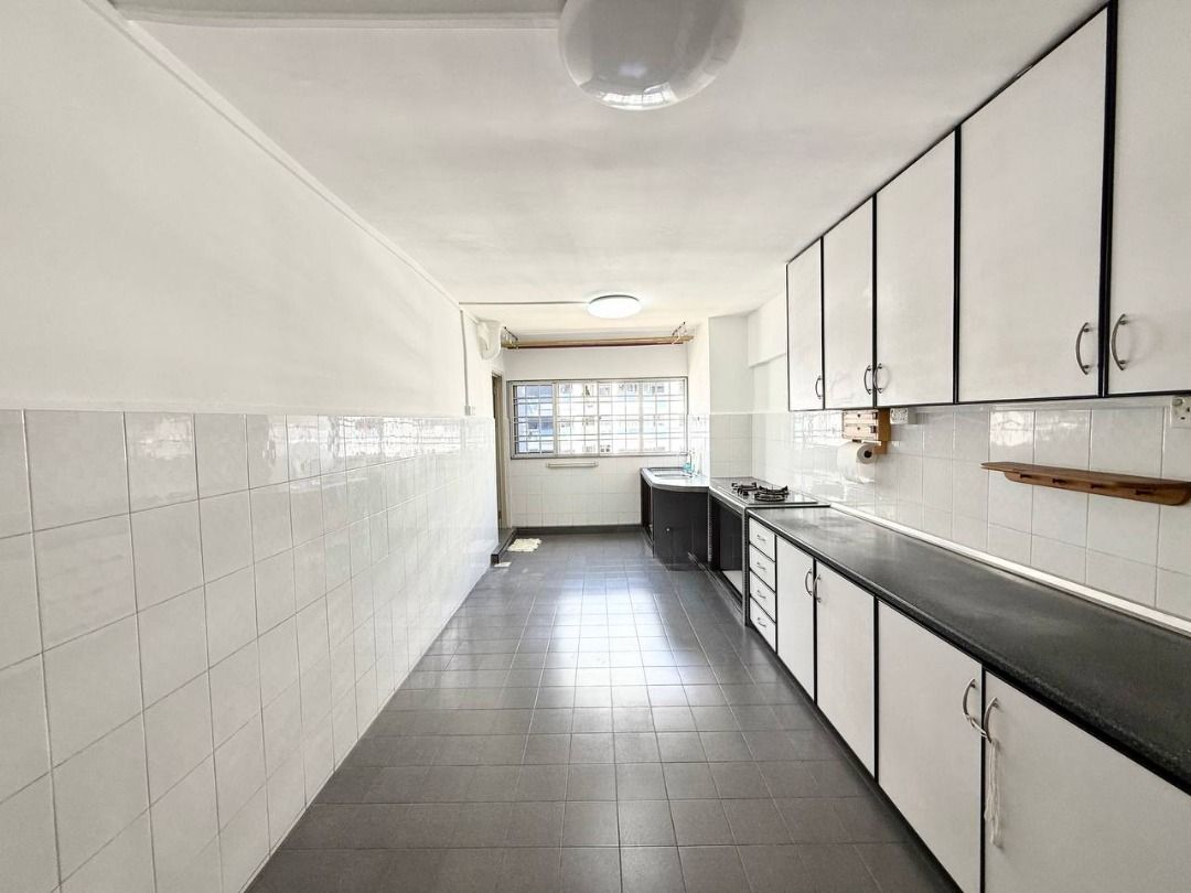4 Room HDB in Ang Mo Kio near MRT!63226192531073112