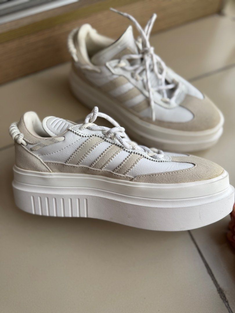 ADIDAS Ivy Park x Super sleek 72 (Category: Sneakers) located in Manila. Submitted by relovedbylou (Listing ID 1379204053, Image 2). Description: - Price is negotiable - Was gifted to me but I never used it. -No box - Size: US 7 women - Mode of Payment: GCash/Bank Transfer.