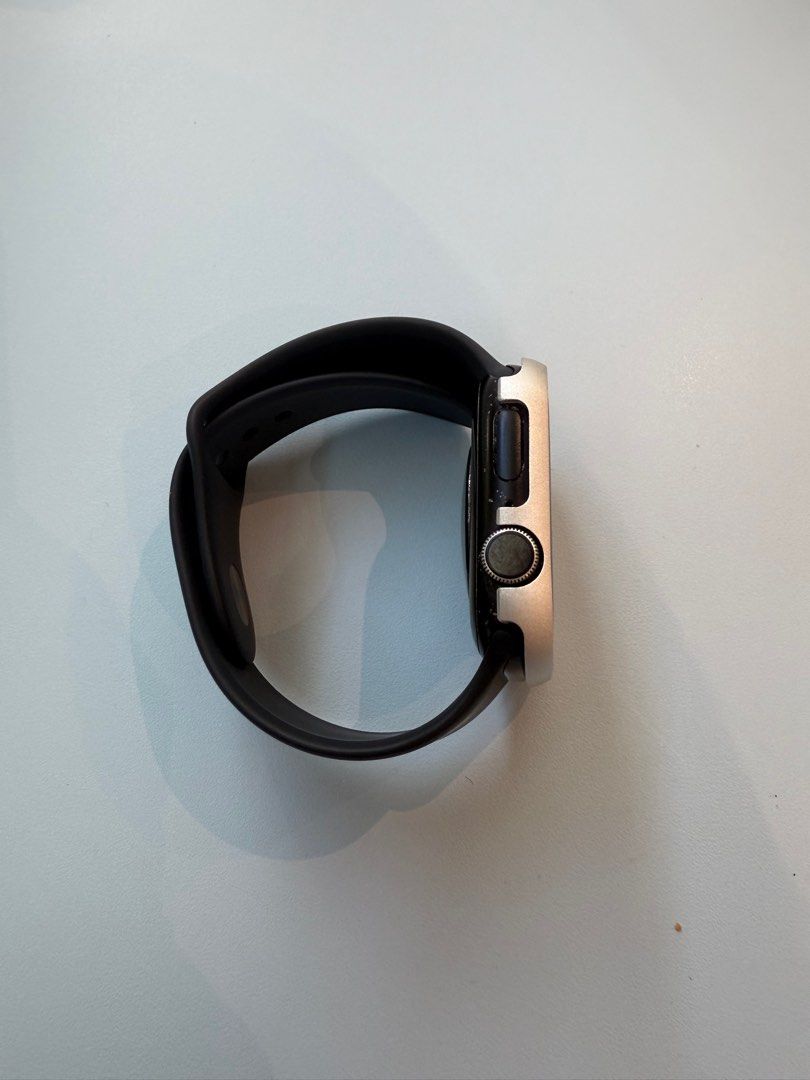 Original Apple Watch Series 7 45mm strap only (Navy Blue) (Category: Wearables & Smart Watches) located in Singapore. Submitted by ljas1370 (Listing ID 1379133924, Image 3). Description: Original Apple Watch Series 7 45 mm (M/L) strap. Pls note watch not included. Original price $69. By mail add $1.