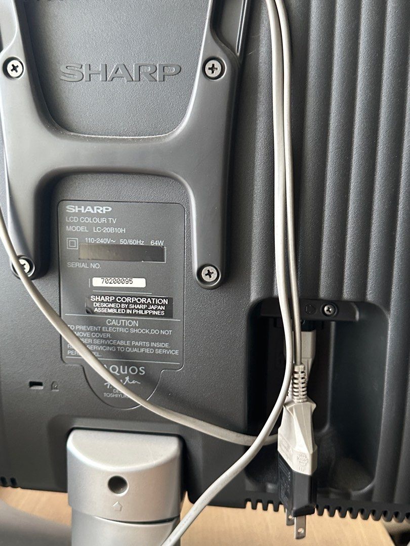 Aquos Sharp Television Defective (Category: TV) located in Quezon City. Submitted by nikoabl (Listing ID 1379251871, Image 3). Description: Not working I dont know why Decluttering.