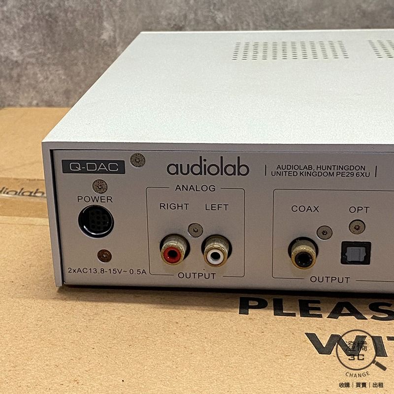 由 change12336 (刊登 ID 1379264746，圖片 3) 提交，位於 台北市 (Taipei) 的 『澄橘』Audiolab Q-DAC USB-DAC+耳擴/數位前級擴大器 銀《二手交換買賣》A77423 (類別：其他音響配件及設備)，說明：Audiolab Q-DAC USB-DAC+耳擴/數位前級擴大器 銀 店保一個月 凡本店購入之音響類商品，均享有一個月內售價八折的回購價格 功能正常 85%新，機身殼有一處較明顯之顆傷或掉漆，或兩處以上小顆傷或小掉漆，請參閱賣場圖片 盒裝+配件如圖 本賣場商品因於店家同步銷售流通快，請於下標前先詢問是否有貨。 ( 下標後如需自取請參閱關於我中的店家資訊。) 下標後請於 3 天內完成交易，並將您的收件資料填寫於買賣留言板中。 ( 請留收件人姓名、地址、電話。) 賣場交易方式 : 到店自取、超商取貨付款、信用卡(店家使用)、輕鬆付(黑貓宅配)。 購買前如有任何問題請多利用問與答或賣場即時通，若我們未回覆您的問題，表示不同意或未讀您的