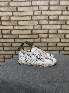 (Kategori: ) berada di . Dikirim oleh ghumabranded_authentic (ID iklan 1379190313, Gambar 1). Deskripsi: .