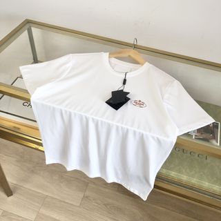 (Category: ) located in . Submitted by luxurycloset.shop (Listing ID 1379324393, Image 1). Description: .