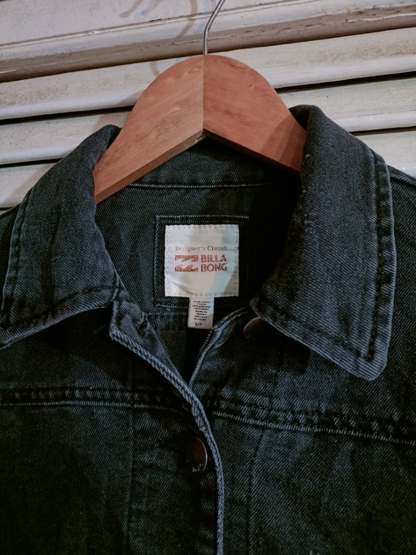 Billabong denim jacket (Category: Coats, Jackets and Outerwear) located in Quezon City. Submitted by selectorsthrift (Listing ID 1379282290, Image 3). Description: used liked new denim jacket for women. croptop cut. with distresed design. dimes 17x18.