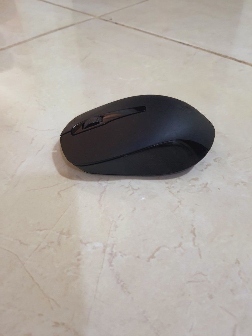 Black Wireless Mouse