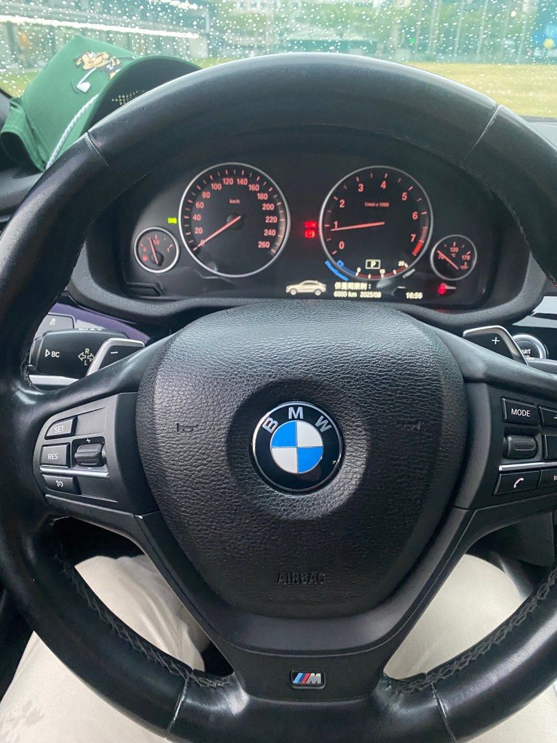 由 gentlelee (刊登 ID 1379305805，圖片 2) 提交，位於 高雄市 (Kaohsiung) 的 BMW X4 2.8i M套件 (類別：汽車出售)，說明：2015 年式，里程目前13萬+，誠可議，可約看車。。