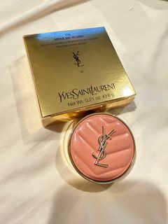 (Category: ) located in . Submitted by luxuriousinpink (Listing ID 1379130742, Image 1). Description: .