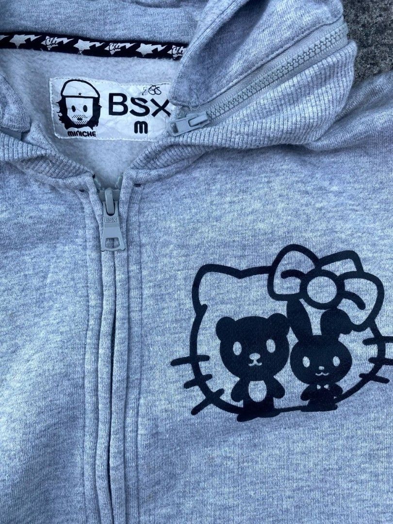 BSX MINICHE DETACHABLE HOOD (Category: Coats, Jackets and Outerwear) located in Manila. Submitted by ptrckvlr_ (Listing ID 1379139403, Image 3). Description: BSX MINICHE W/ HOOD 📌 Like New – Detachable hood 📏 Estimated Size: S to M (Long Cut) Pit to Pit: 20” | Length: 30” 💰 ₱399 + SF ✅ Pang casual layering.