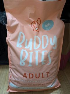 （分類：）位於 。 由 yuuuuli 提交（商品編號 1379286847，圖片 1）。簡介： 。