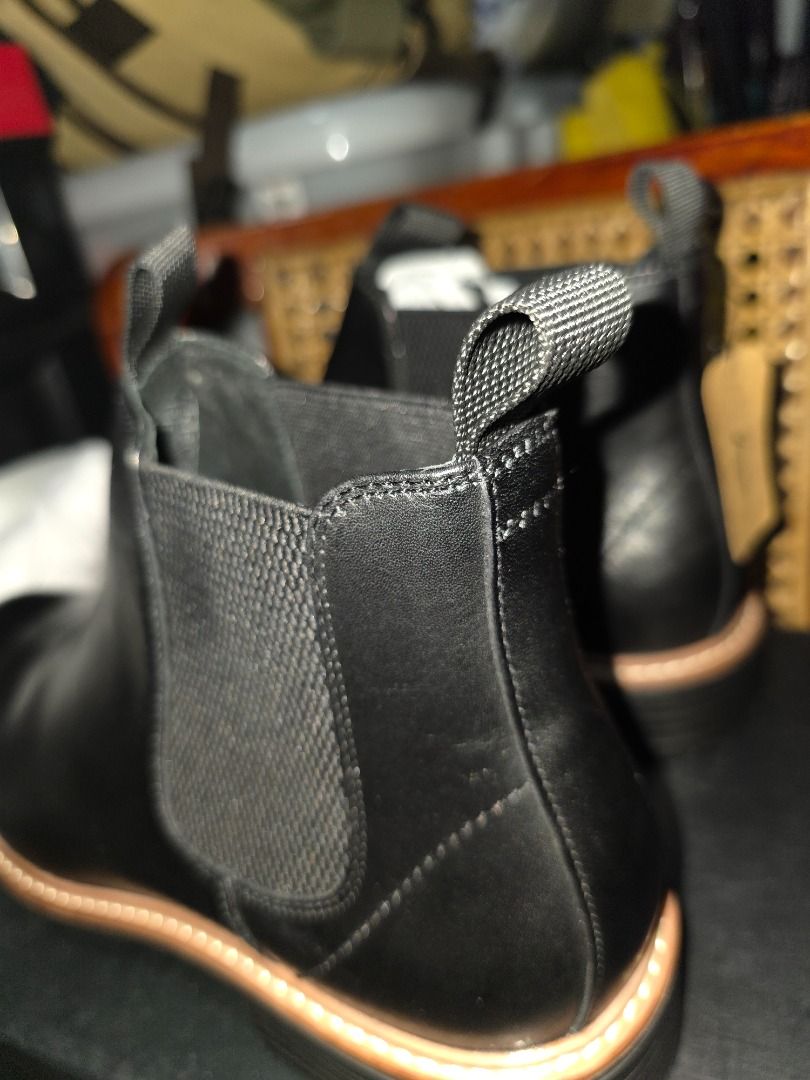 Chelsea Boots (Category: Boots) located in Makati City. Submitted by lj--- (Listing ID 1379222628, Image 2). Description: Jousen Black Leather Chelsea Boots Size 9.5 (Big for a 9.5, refer to pic with measurements) Brand New RFS: Not my size.