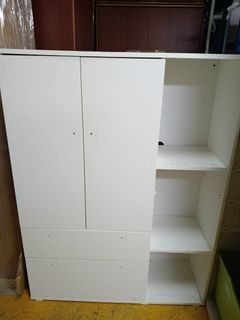 (Category: ) located in . Submitted by 2ndhandfurnitures (Listing ID 1379232909, Image 1). Description: .