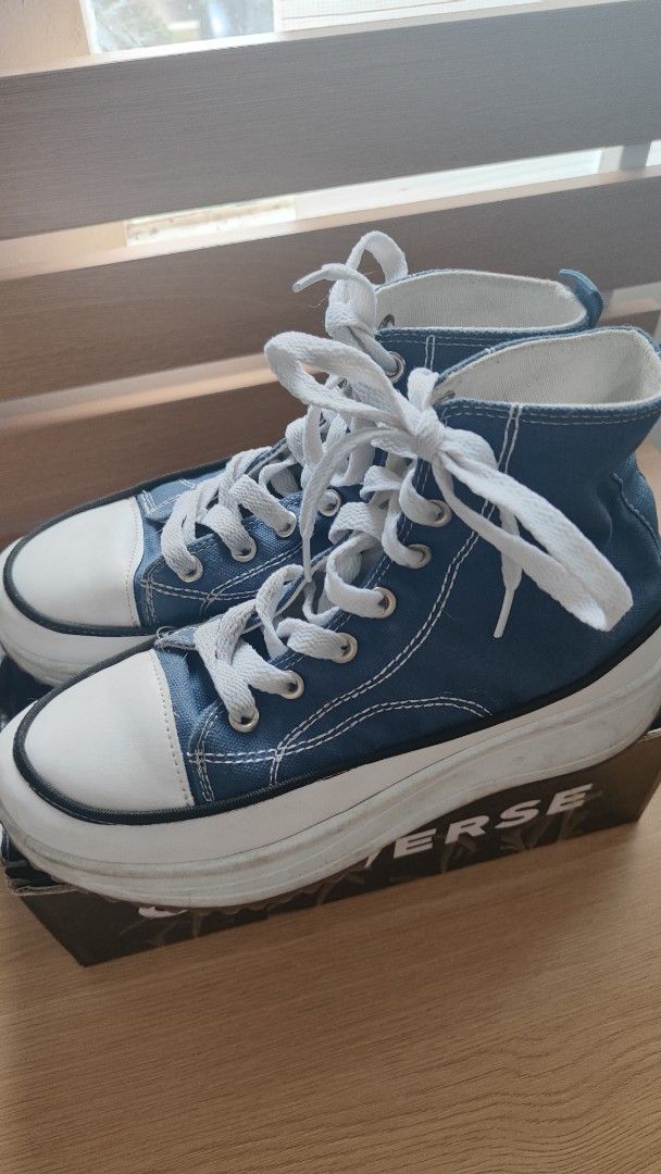 Converse Chuck Taylor (Category: Babies & Kids Fashion) located in Cavite. Submitted by mythingee (Listing ID 1379283461, Image 2). Description: Preloved Chuck and Taylor Size 36 for petite boys 📍Cavite.
