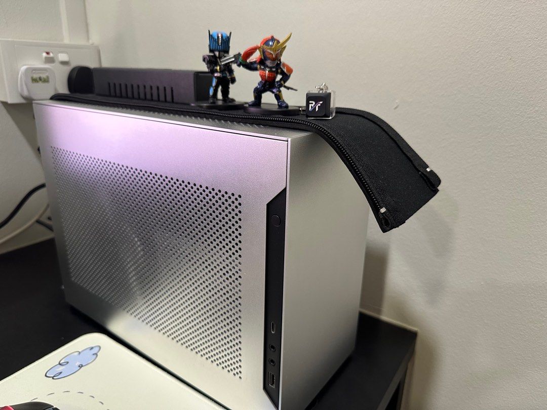 Custom Invader PC desktop 202363073560896769110