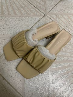 （分類：）位於 。 由 kawingwing 提交（商品編號 1379279115，圖片 1）。簡介： 。