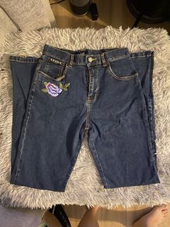 (Category: ) located in . Submitted by loveitems2025 (Listing ID 1379286563, Image 1). Description: .