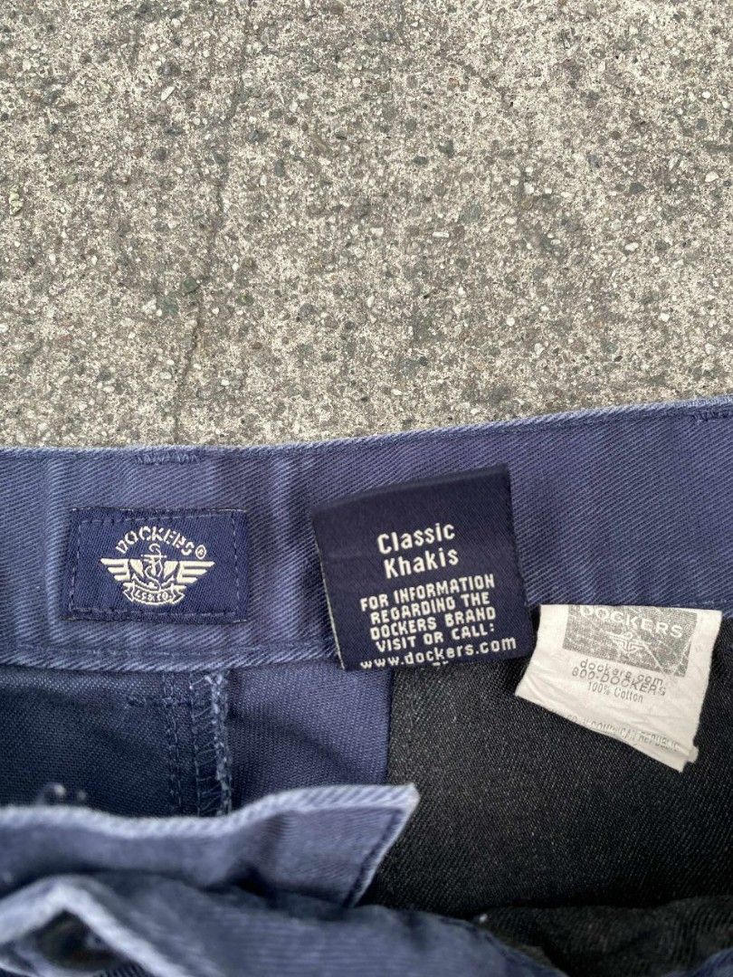DOCKERS CHINO PANTS (Category: Chinos) located in Manila. Submitted by ptrckvlr_ (Listing ID 1379132195, Image 2). Description: DOCKERS 💎 Condition: Very Good Estimated Size: L Color Rate: 9.8/10 Issue: None Dimensions: Length 36” | Thigh 13” | Waist 35–37 | Hem 10” 💰 ₱449 + SF.