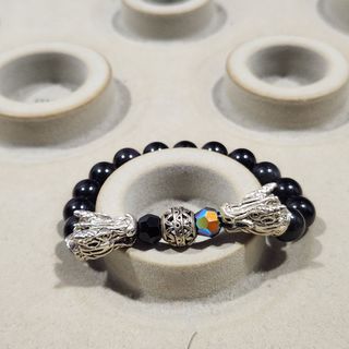(Category: ) located in . Submitted by beadzest (Listing ID 1379266929, Image 1). Description: .