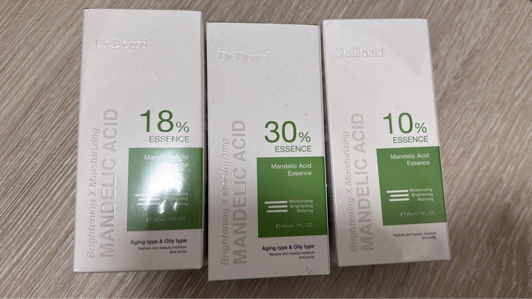 由 energy7713 (刊登 ID 1379228243，圖片 1) 提交，位於 台南市 (Tainan) 的 Dr.Douxi 朵璽 杏仁酸精華液10% 30ml 果酸煥膚 毛孔粗大 (類別：個人清潔保養)，說明：10%效期 2027.01.18。
