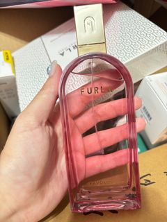 由 fayeeeeeee (刊登 ID 1379323671，圖片 1) 提交，位於 的 (類別：)，說明：。