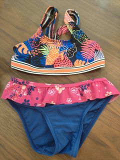 (Category: ) located in . Submitted by enrouge (Listing ID 1379159114, Image 1). Description: .