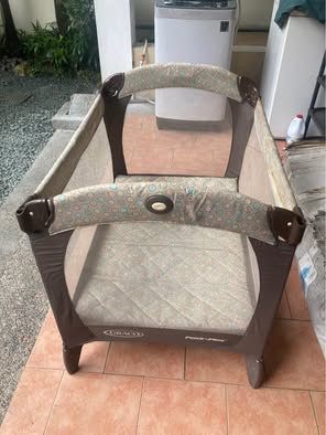 Graco crib free car seat (Category: Cots & Cribs) located in Quezon City. Submitted by mileschang1980 (Listing ID 1379325670, Image 1). Description: Graco crib + free car seat Asking price ₱4,500.